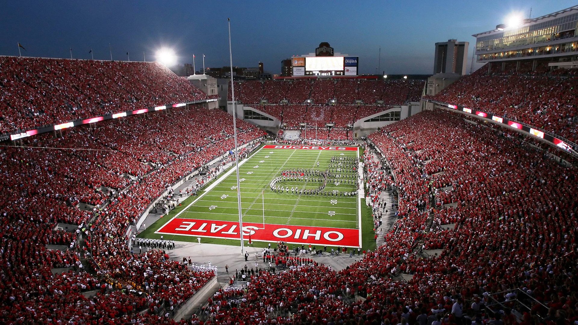 内线巨兽：善于攻防的篮下霸主表现集锦，内线进攻